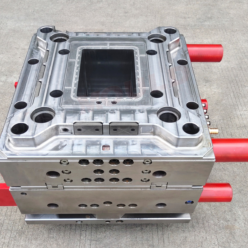 Injection Mold for Auto Battery Box3